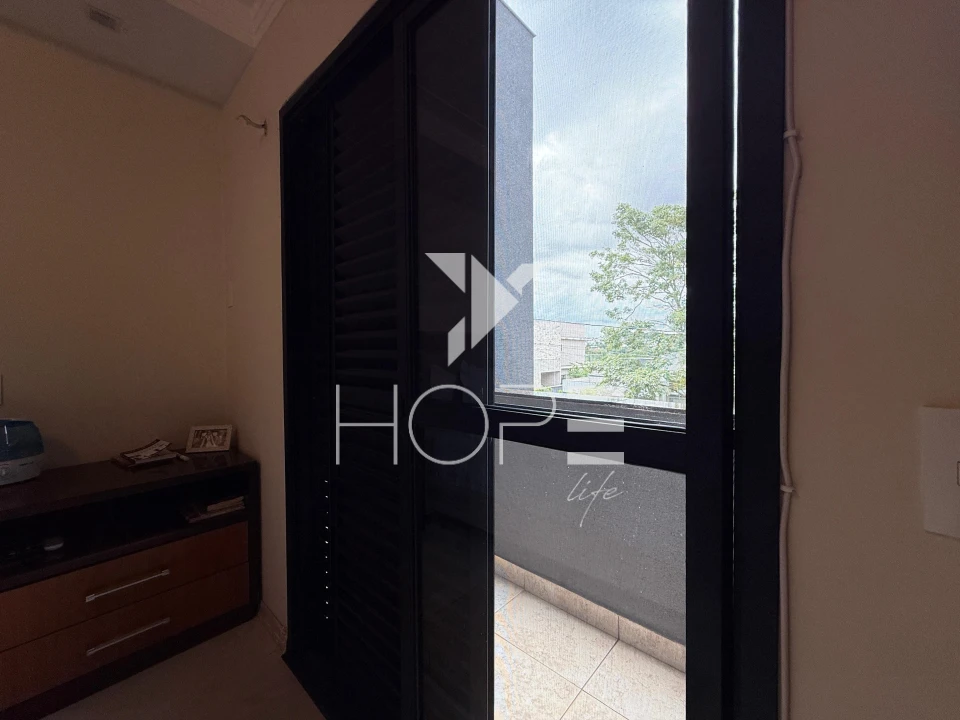 Imagens do imóveis Casa para Locação Sun Lake Residence  – 350 m² privativos – 4 quartos –  Londrina/PR