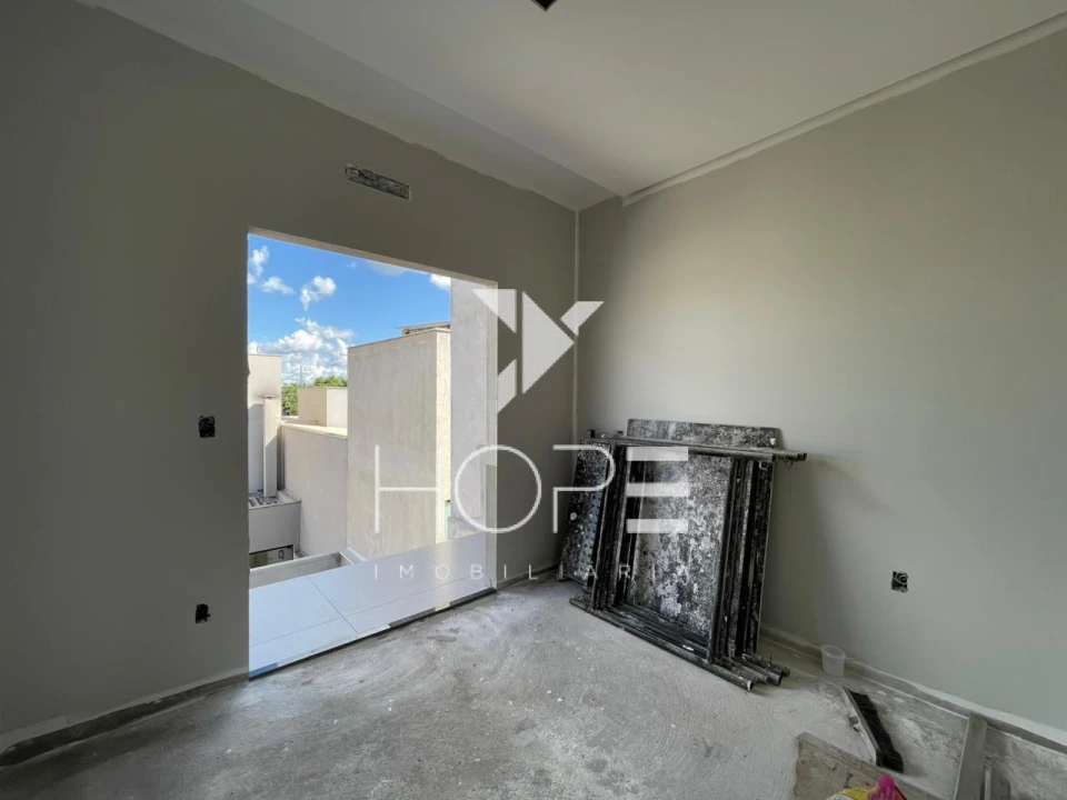 Sobrado em condomínio à venda – 105m² Privativos - Morada das Flores (Rosas) – Cambé/PR