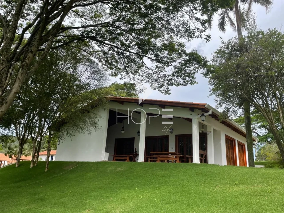 Imagens do imóveis Sítio à venda com 20.76 alqueires - sede com piscina - 4 represas - pecuária e lazer - Itu SP