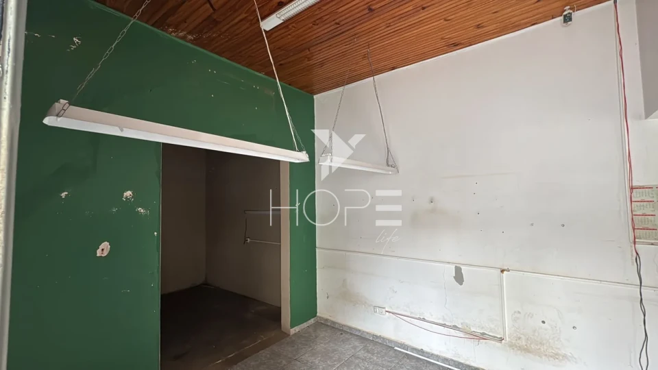 Imagens do imóveis Casa comercial com 260 m² - 6 vagas para clientes - edícula - Londrina PR