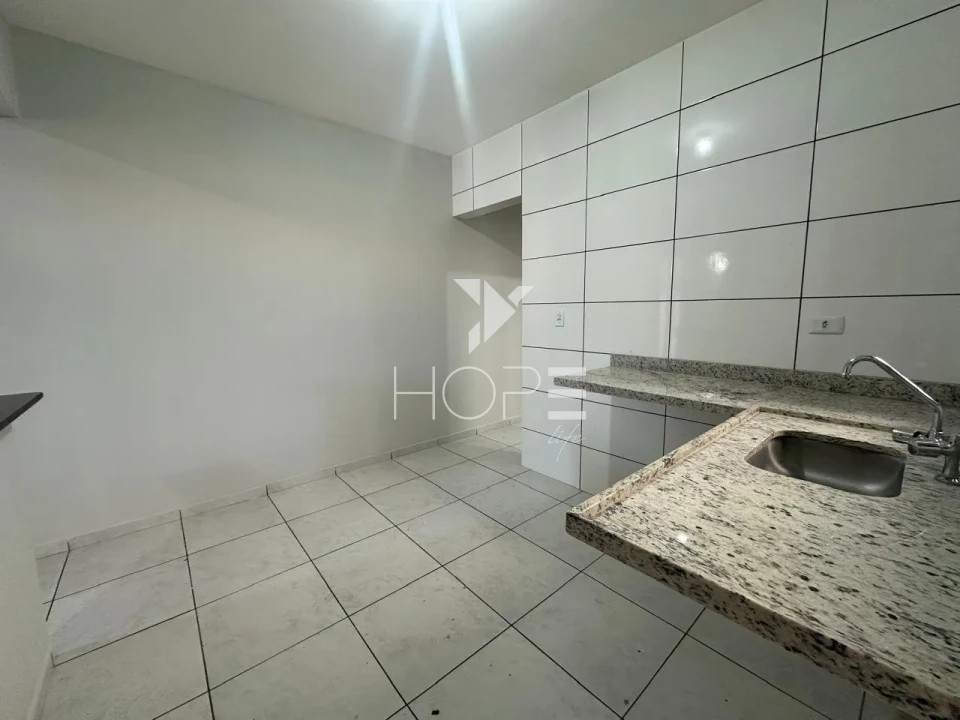 Imagens do imóveis Casa Geminada à venda  03 quartos - 67 m² com quintal - Jd. Columbia - Londrina/Pr.