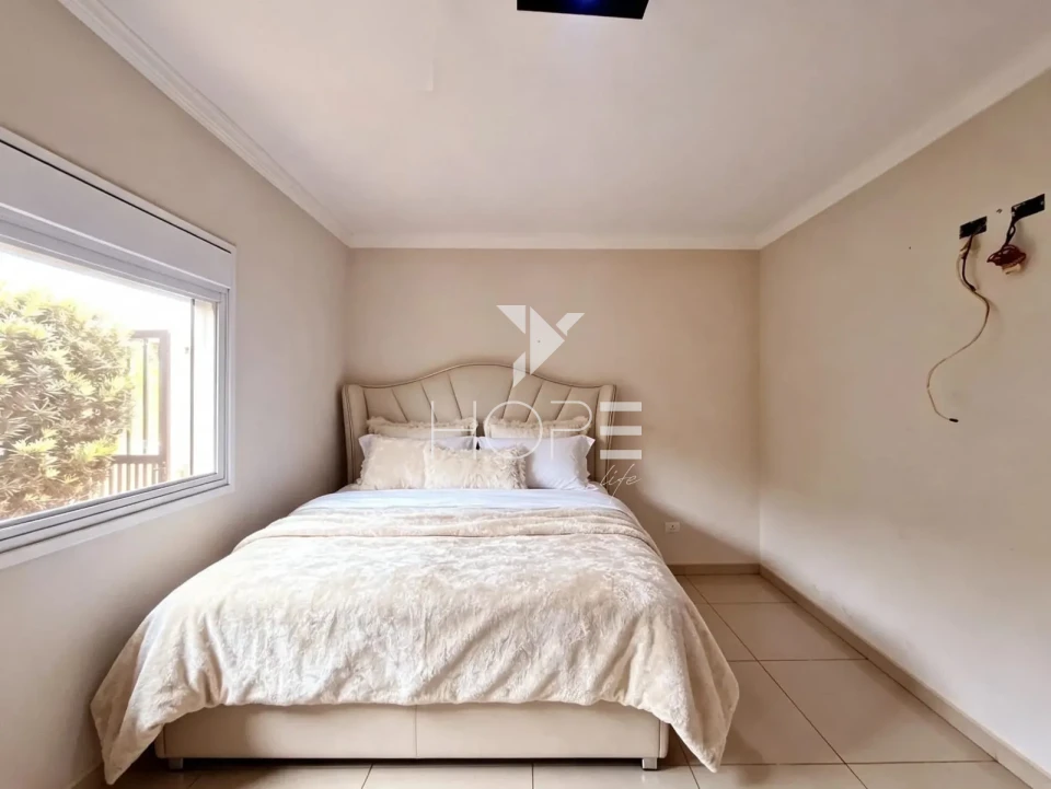 Imagens do imóveis Chácara à Venda – 2.480m² – 5 Quartos (3 Suítes) - Londrina