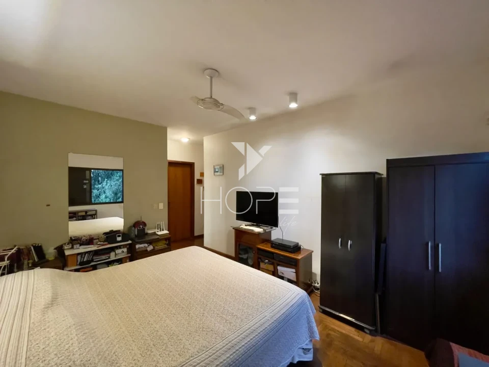 Imagens do imóveis Sobrado à Venda com Piscina – 301m² – 3 Quartos (1 Suíte) – Tucano – Zona Sul – Londrina/PR