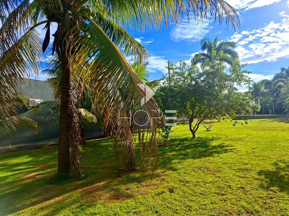 Imagens do imóveis Chácara molhada à venda com 1.872 m² - 1 quarto - piscina - salão de festas - Alvorada do Sul PR