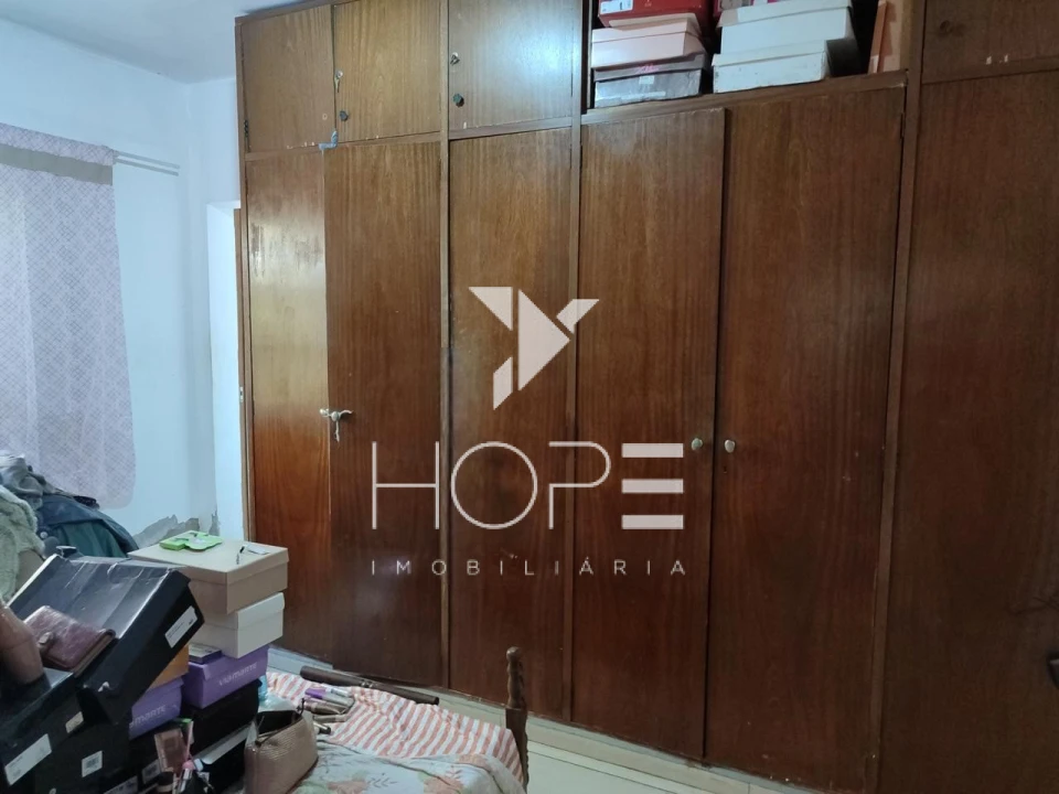 Casa à venda Jd. Bancários - Londrina-Pr.