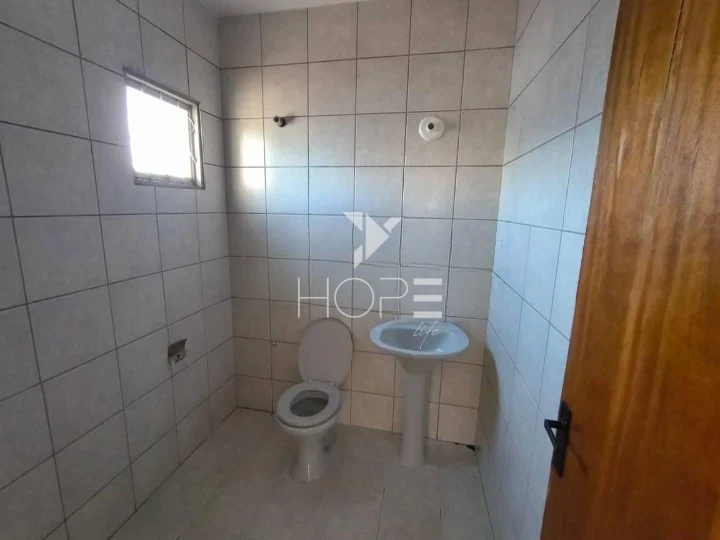 Imagens do imóveis Sobrado para Alugar no Sabará I em Londrina – 3 Quartos (1 Suíte) – Próximo à Av. Arthur Thomas - R$ 2.290,00