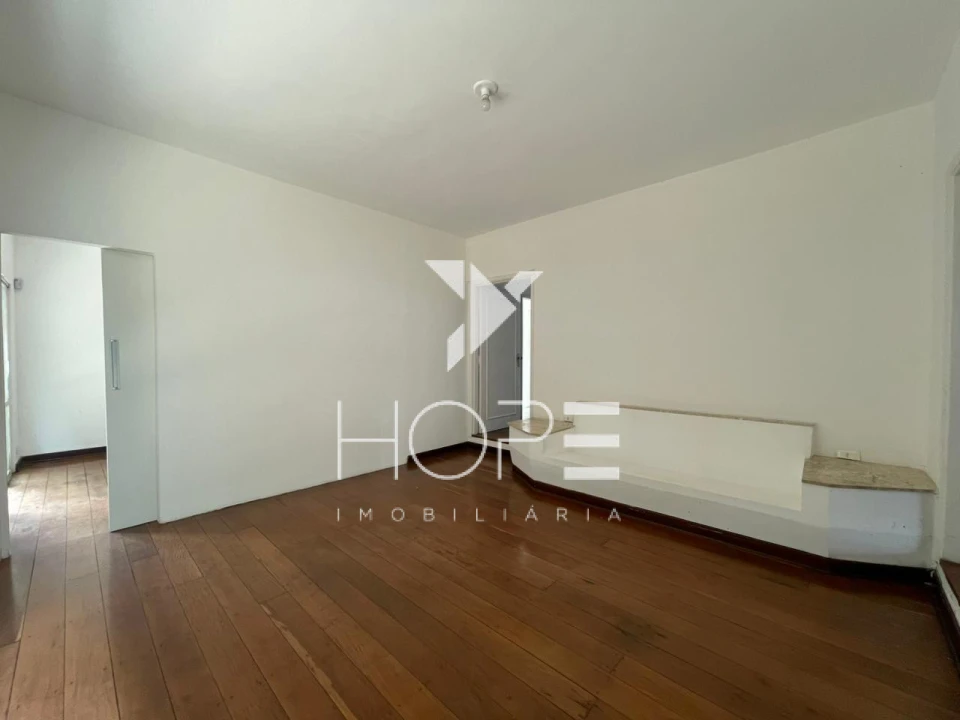 Sobrado Comercial e Residencial para Venda e Locação – 5 Quartos (2 Suítes) – Centro – Londrina/PR 