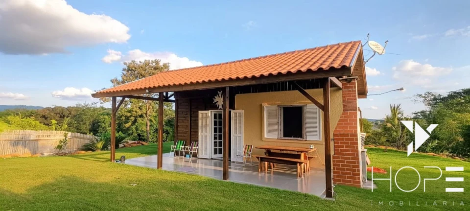 LINDA CHACARA DE 5000 m² NO CONDOMÍNIO ITAUNA