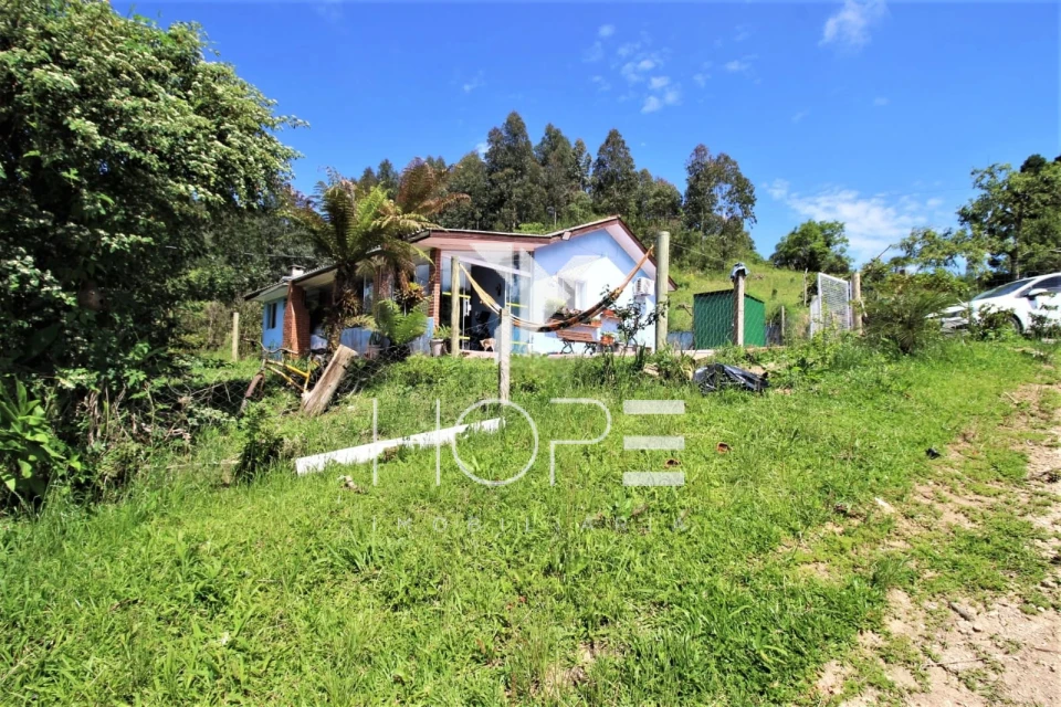 Chácara Completa à Venda  3.8 Alqueres Paulista e 4 Minas de Água – Agudos do Sul PR