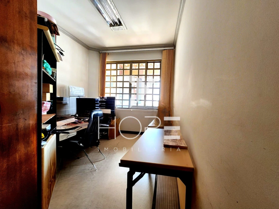 Sobrado à Venda 5 Quartos – Bairro Coliseu – Zona Norte Londrina PR