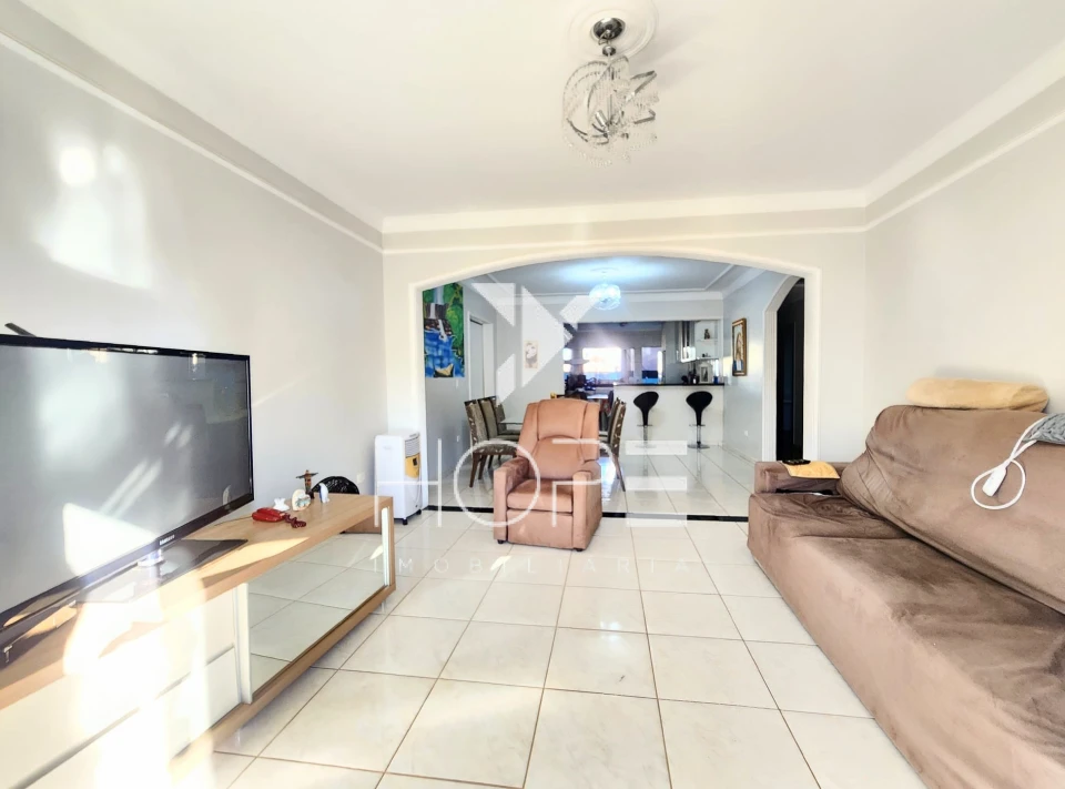 Imagens do imóveis Sobrado Residencial e Comercial à Venda – 300 m² – Terreno 568 m² – Vila Balarotti – Londrina PR