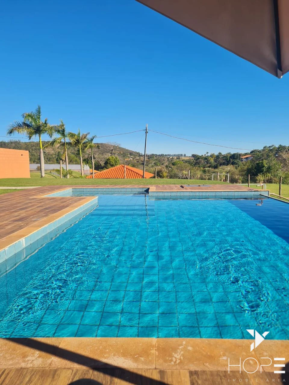 Imagens do imóveis Chácara de Alto Padrão com 2.000m², Piscina Infinita e Acabamentos Modernos