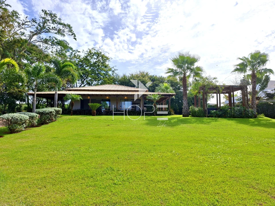 Imagens do imóveis Condomínio Riviera do Poente - chácara à venda com 1.300 m² - 2 quartos - 1 suíte - 4 vagas -  piscina - Alvorada do Sul PR