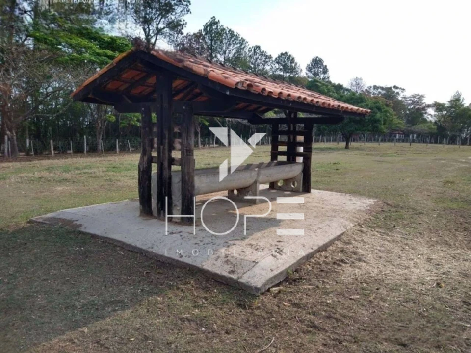 Sítio à venda – 25 alqueires (605.000 m²) – Araçoiaba da Serra/SP