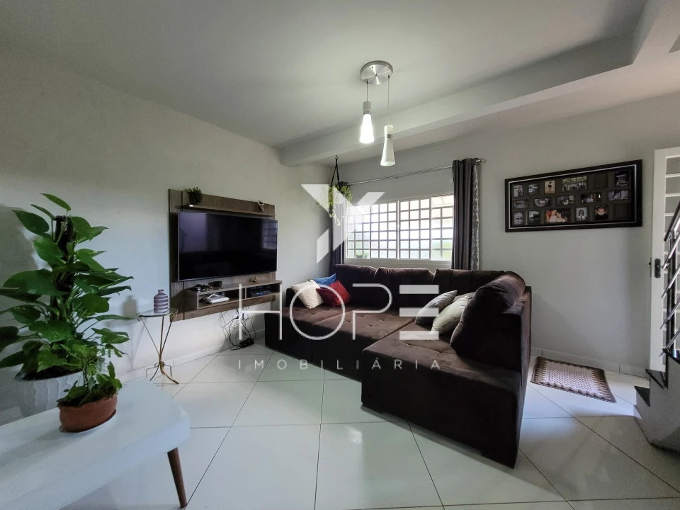 Imagens do imóveis Sobrado com 2 quartos e edícula à venda no Jardim Silvino – Cambé/PR