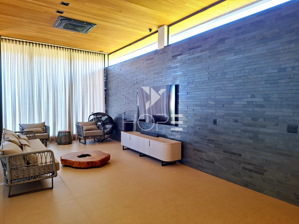 Imagens do imóveis Condomínio Porto das Águas - Chácara de alto Padrão à venda com 1.247 m² - 4 suítes - 5 banheiros - piscina - Porecatu PR