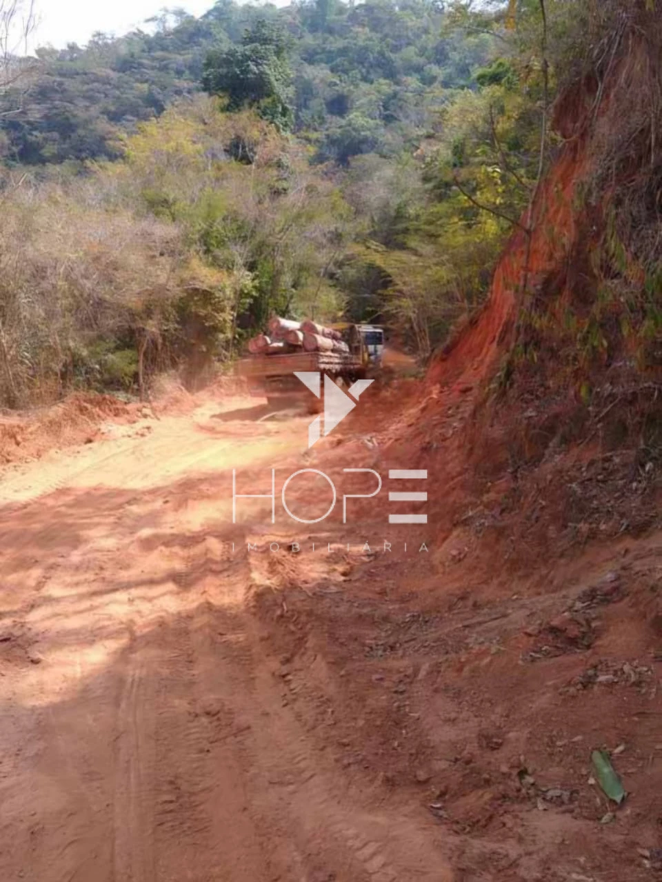 Imagens do imóveis Fazenda Produtiva à Venda - Santa Maria Madalena RJ - 456 Hectares - 146 Alqueires
