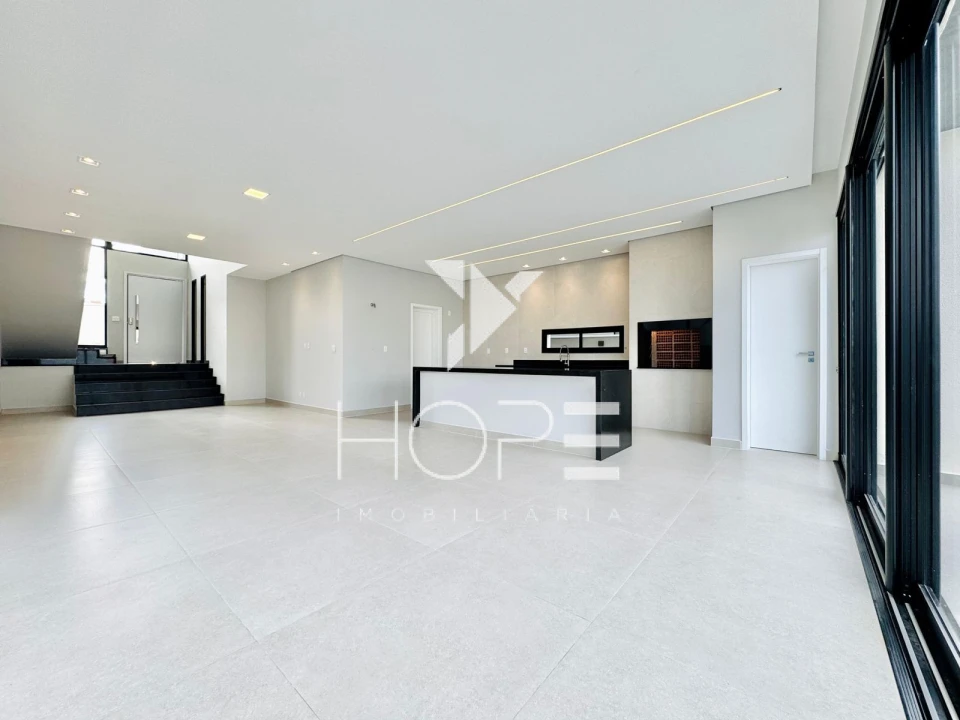 Sobrado Novo à Venda no Condomínio Araçari – 3 Suítes – Parque Tauá