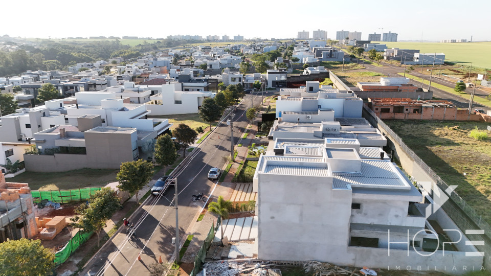Imagens do imóveis TERRENO DE  257 m² CONDOMINIO TAUÁ ARANGUA