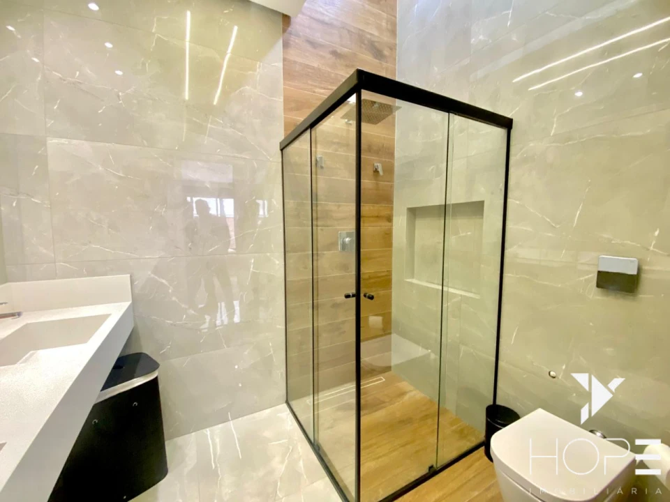 Imagens do imóveis CASA TERREA DE ALTO PADRÃO NO CONDOMÍNIO BELLEVIE - CAMBÉ
