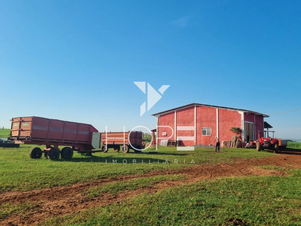 Imagens do imóveis Fazenda Leiteira Porteira Fechada à Venda – 78 Alqueires – Paranavaí/PR – Estrutura Completa + Usina Solar