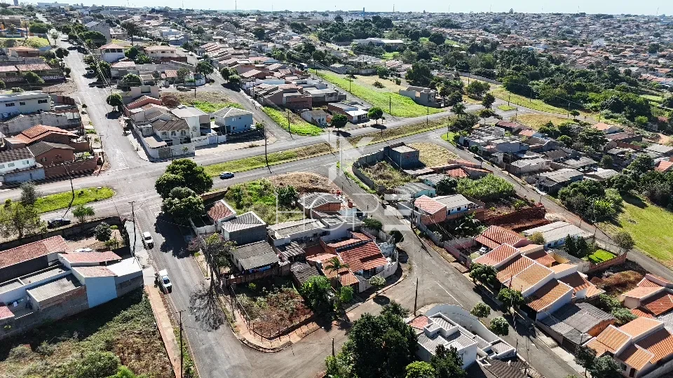 Imagens do imóveis Casa à venda com 80m² - 2 quartos - terreno de 365m² - Alto da Boa Vista - Londrina PR