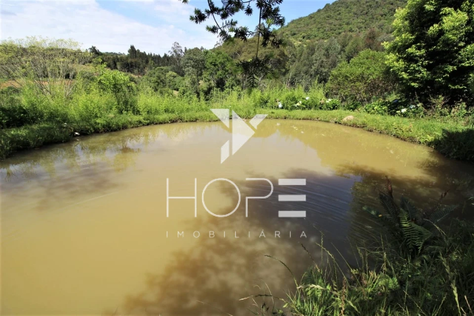 Chácara Completa à Venda  3.8 Alqueres Paulista e 4 Minas de Água – Agudos do Sul PR