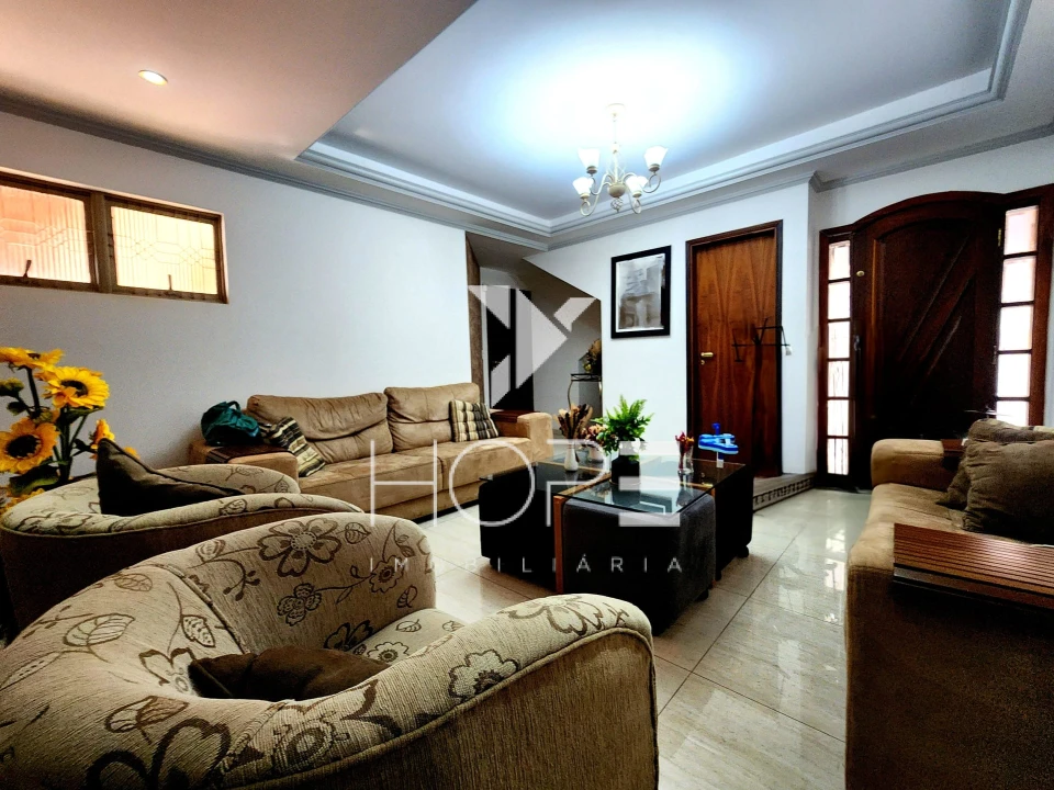 Sobrado à Venda 5 Quartos – Bairro Coliseu – Zona Norte Londrina PR