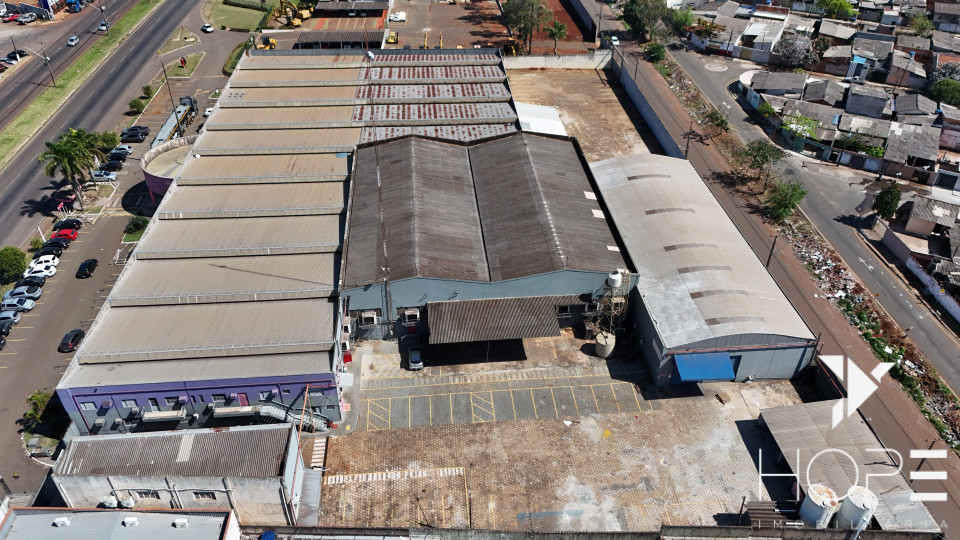 Imagens do imóveis Galpão/Barracão de 6.817 m² na Avenida Tiradentes, Londrina – Venda e Locação