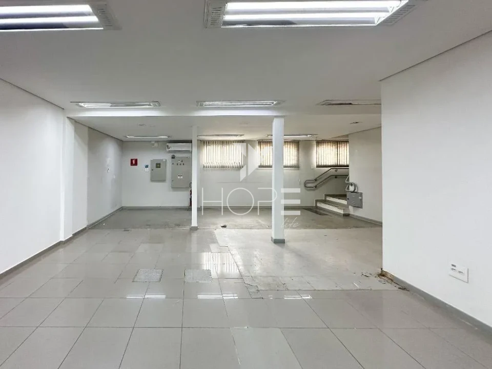 Imagens do imóveis Ponto comercial para locação com 370 m² - 10 vagas - antiga agência bancária - Av. São João - Antares - Londrina PR