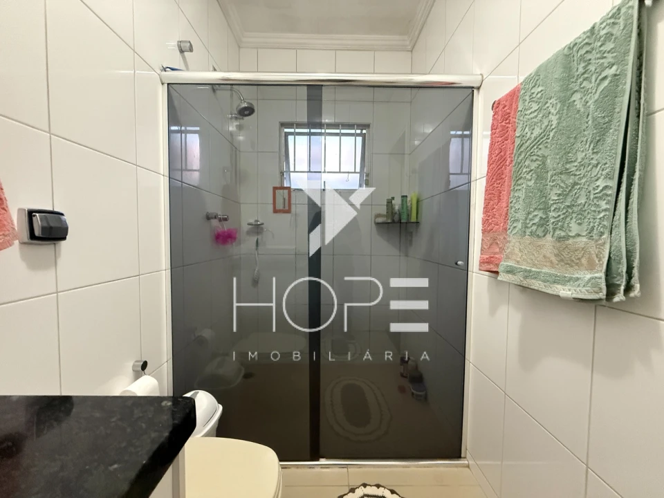 Casa à venda – 3 quartos – 180 m² – Jardim Brasília – Londrina/PR