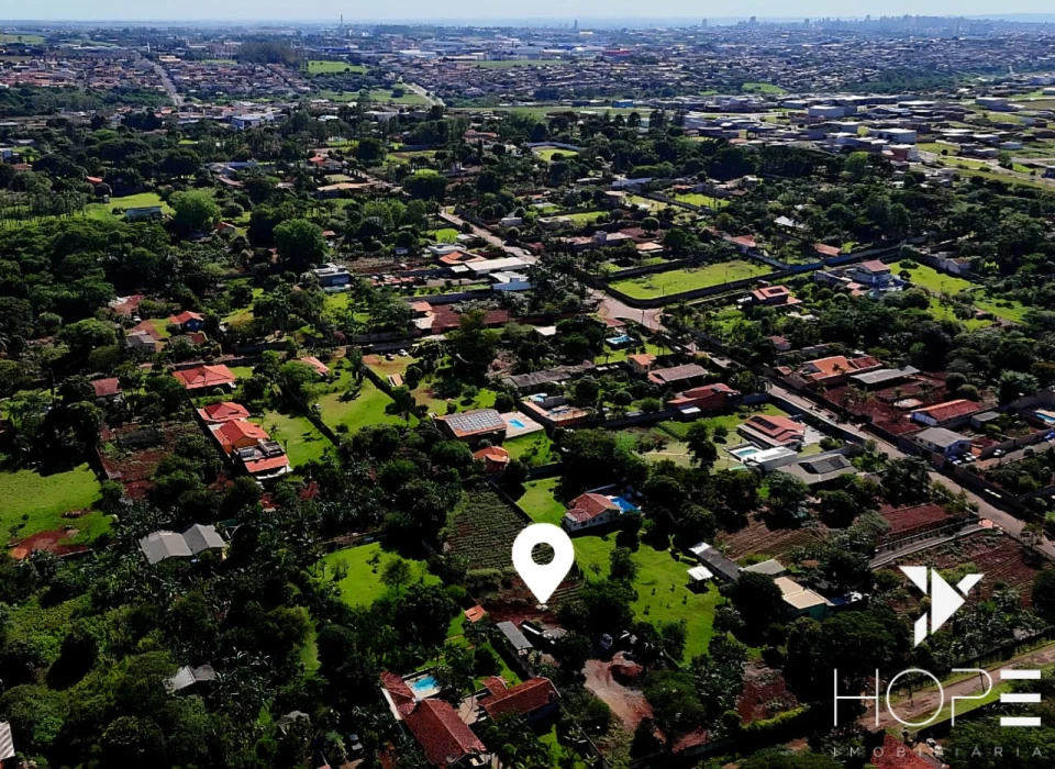 AMPLO TERRENO NO BAIRRO CHACARA SANTA MARIA - VALOR SOB CONSULTA-