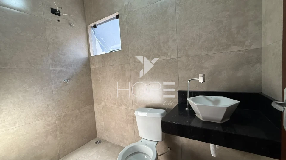 Imagens do imóveis Casa Geminada à venda com 67 m² - Terreno de 125 m² - Jardim Aliança - Zona Norte - Londrina PR