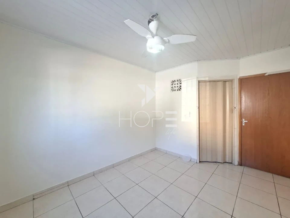 Imagens do imóveis Casa com edícula para locação com 200m² - 3 quartos (1 suíte) - 2 vagas - Conjunto Milton Gavetti - Zona Norte - Londrina PR