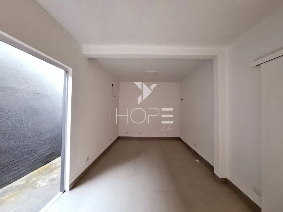 Ponto comercial reformado à venda com 244m² - estrutura para clínica - 5 salas - 3 vagas - Jardim Londrilar - Londrina PR
