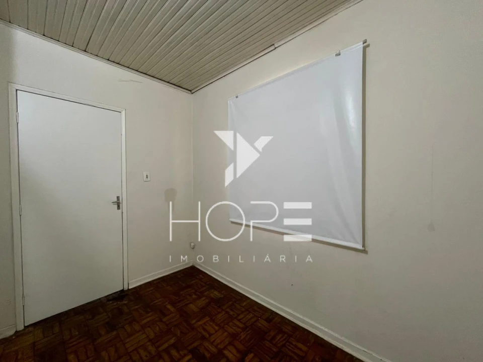 Sobrado Comercial e Residencial para Venda e Locação – 5 Quartos (2 Suítes) – Centro – Londrina/PR 