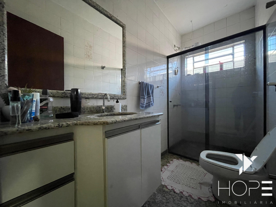 CASA TÉRREA A VENDA - 3 QUARTOS - VILA CASONI - LONDRINA