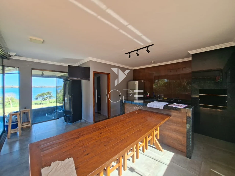 Imagens do imóveis Chácara de alto padrão à venda com 4 suítes – Condomínio Porto das Águas – Porecatu/PR