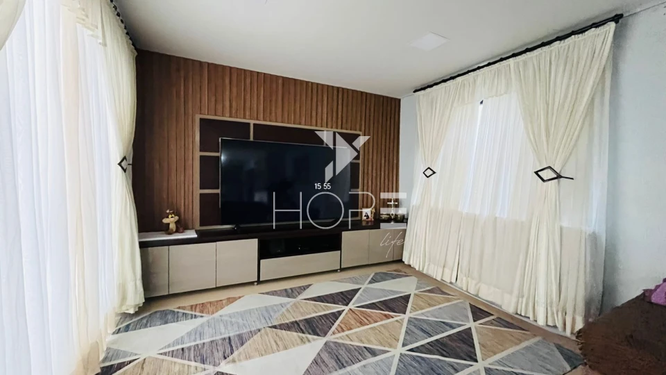Imagens do imóveis Casa à venda com 250 m² - 3 quartos sendo 2 suítes - 4 vagas - espaço gourmet - Conjunto do Café - Zona Norte - Londrina PR
