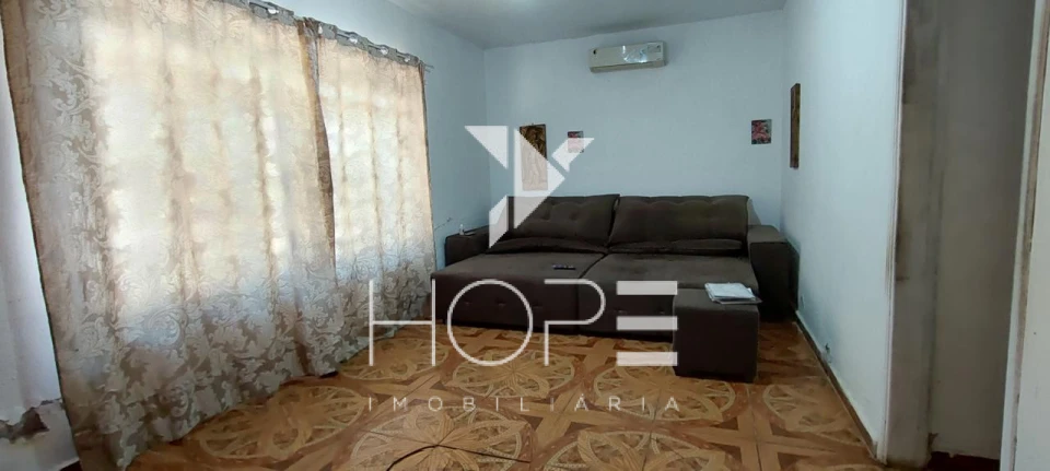 Casa à venda Jd. Bancários - Londrina-Pr.