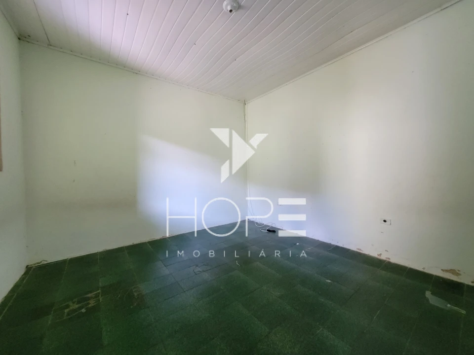 Imagens do imóveis Casa 3 Quartos com Edícula na Zona Oeste de Londrina – Bairro Leonor