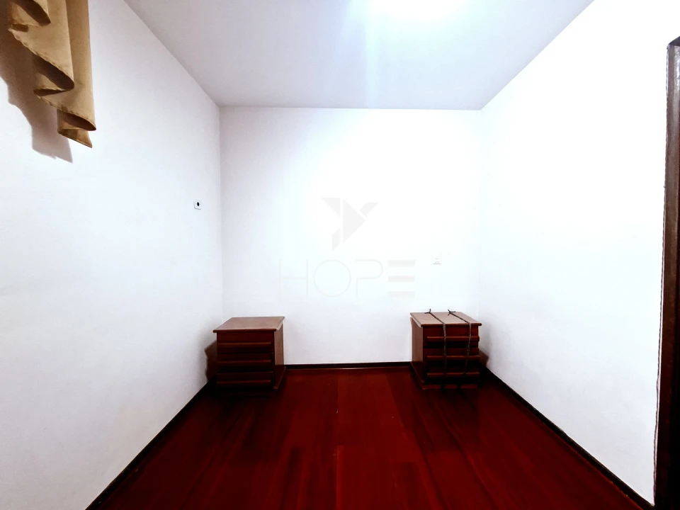 Imagens do imóveis Edifício Portal dos Jardins - apartamento à venda  77 m² - 3 quartos - 1 suíte - sol da manhã - próximo à Av. Tiradentes - Londrina PR