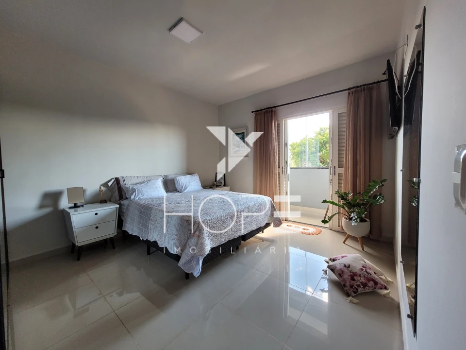 Imagens do imóveis Sobrado com 2 quartos e edícula à venda no Jardim Silvino – Cambé/PR