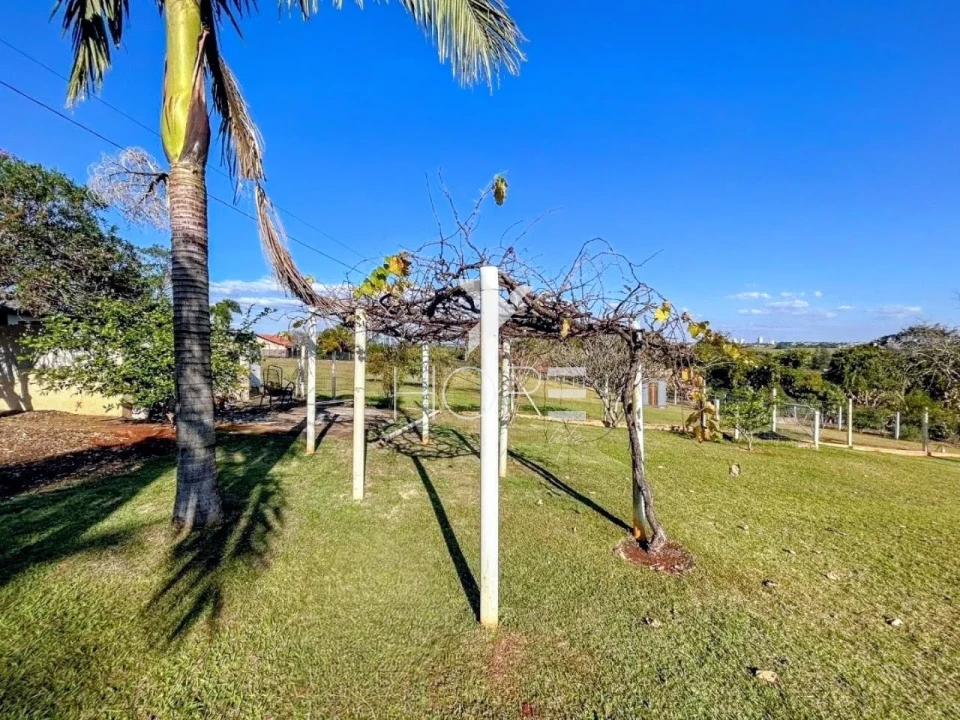 Imagens do imóveis Chácara à venda com 10.278 m² - 3 quartos - 2 banheiros - Rodovia Engenheiro Ângelo Lopes - Ibiporã PR