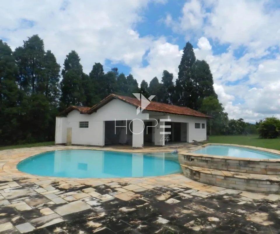 Imagens do imóveis Sítio à venda com 14.47 alqueires - pecuária - sede com piscina - Tatuí SP