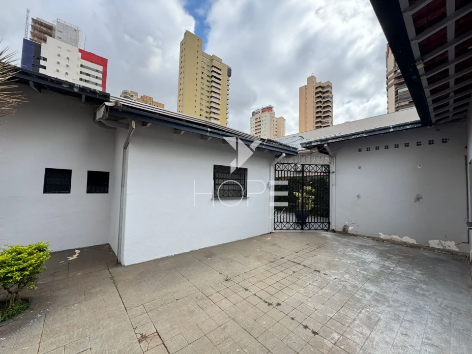 Imagens do imóveis Casa comercial com 260 m² - 6 vagas para clientes - edícula - Londrina PR