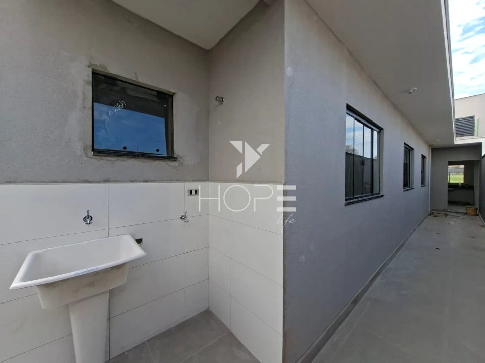 Imagens do imóveis Casa Geminada à venda com 71 m² - 3 quartos - 1 suíte - Jardim Montecatini - Zona Leste - Londrina PR