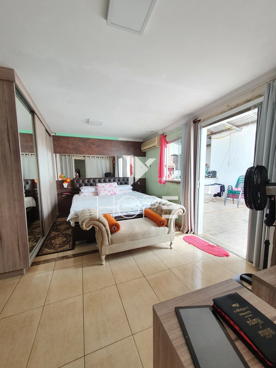 Imagens do imóveis Casa com 3 Quartos + Galpão Comercial à Venda – 285,66 m² – Conj. Hab. Santiago II – Londrina/PR