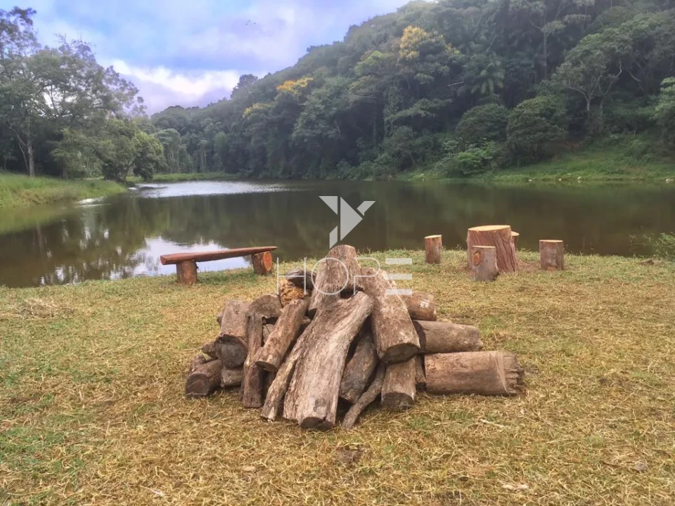 Imagens do imóveis Haras de alto padrão à venda com 7 alqueires - 36 baias - 26 piquetes - São Roque SP