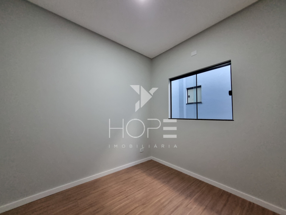 Imagens do imóveis CASA À VENDA NA REGIÃO NORTE